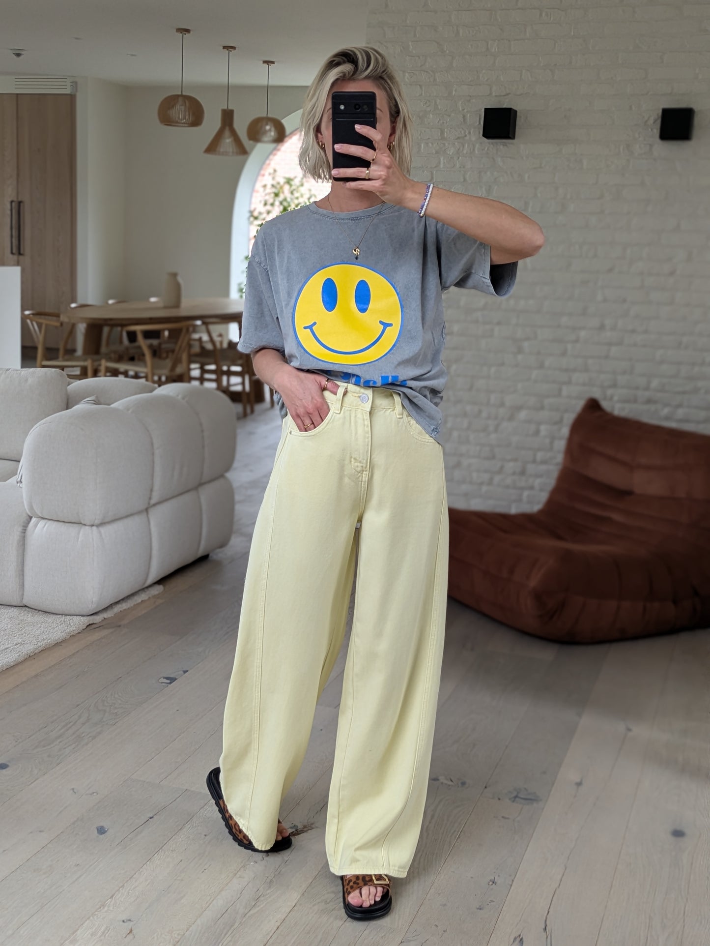 Pastel jeans butter yellow