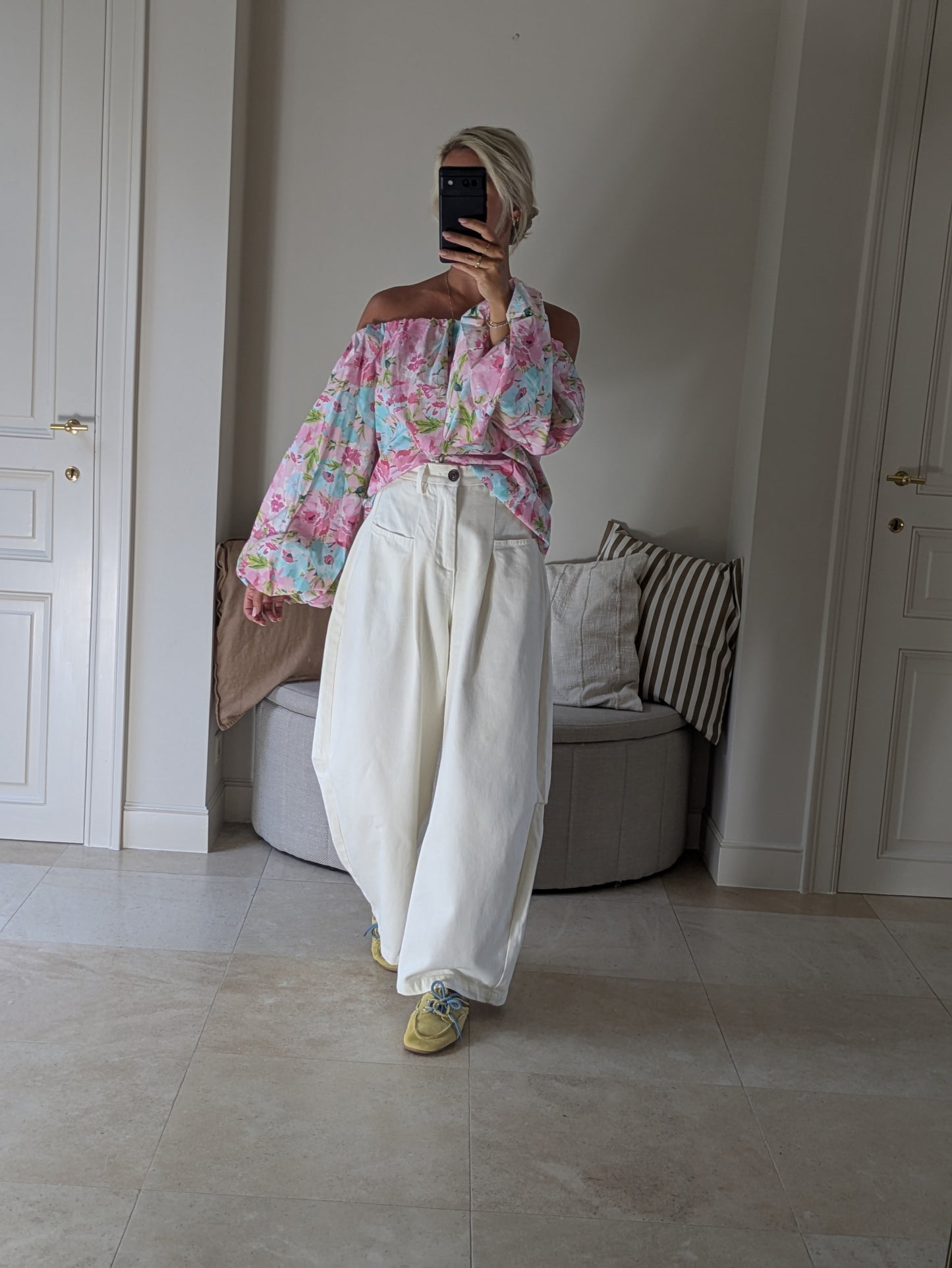 Off shoulder blouse flowers