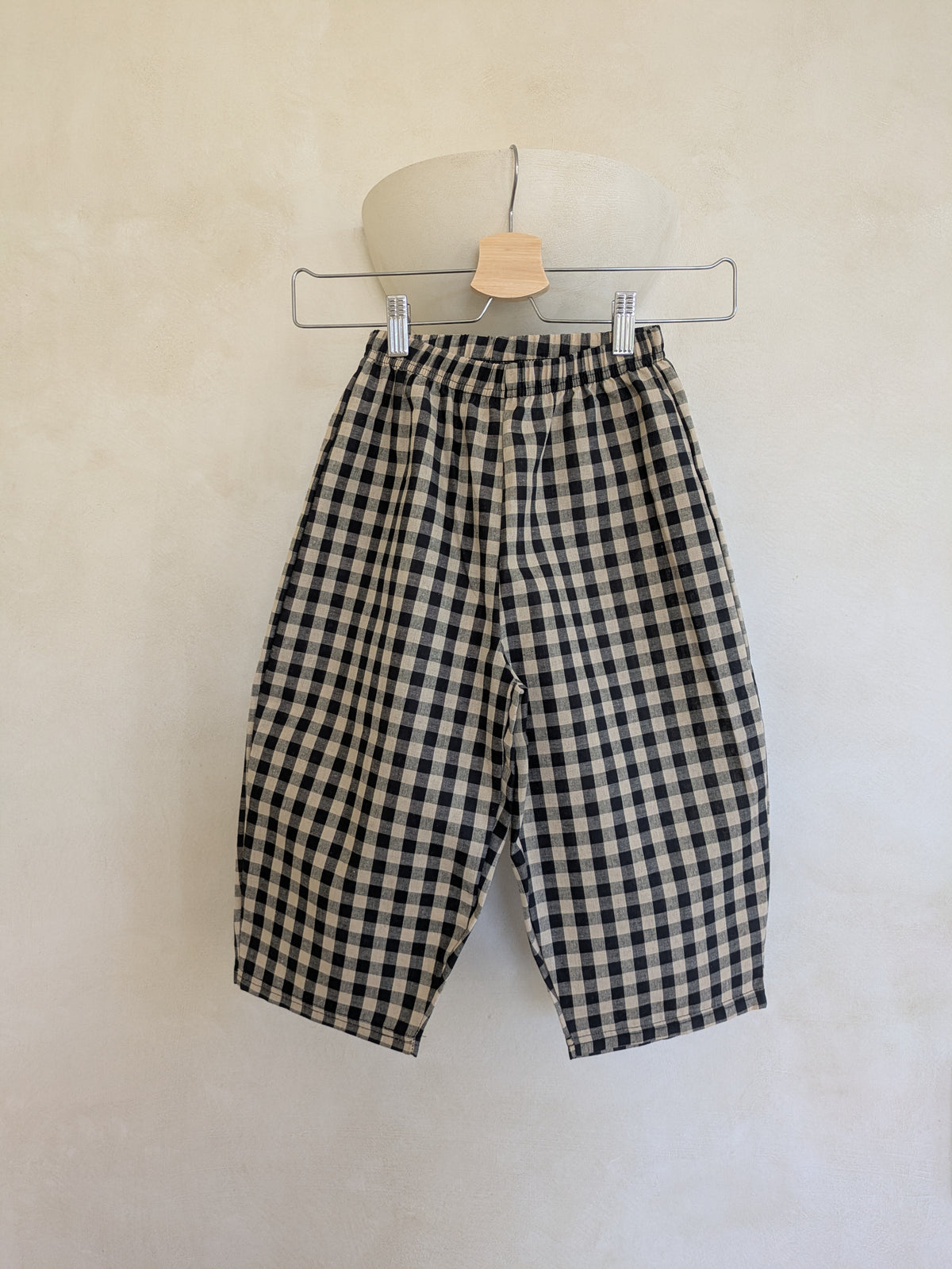 Check autumn pants beige-black