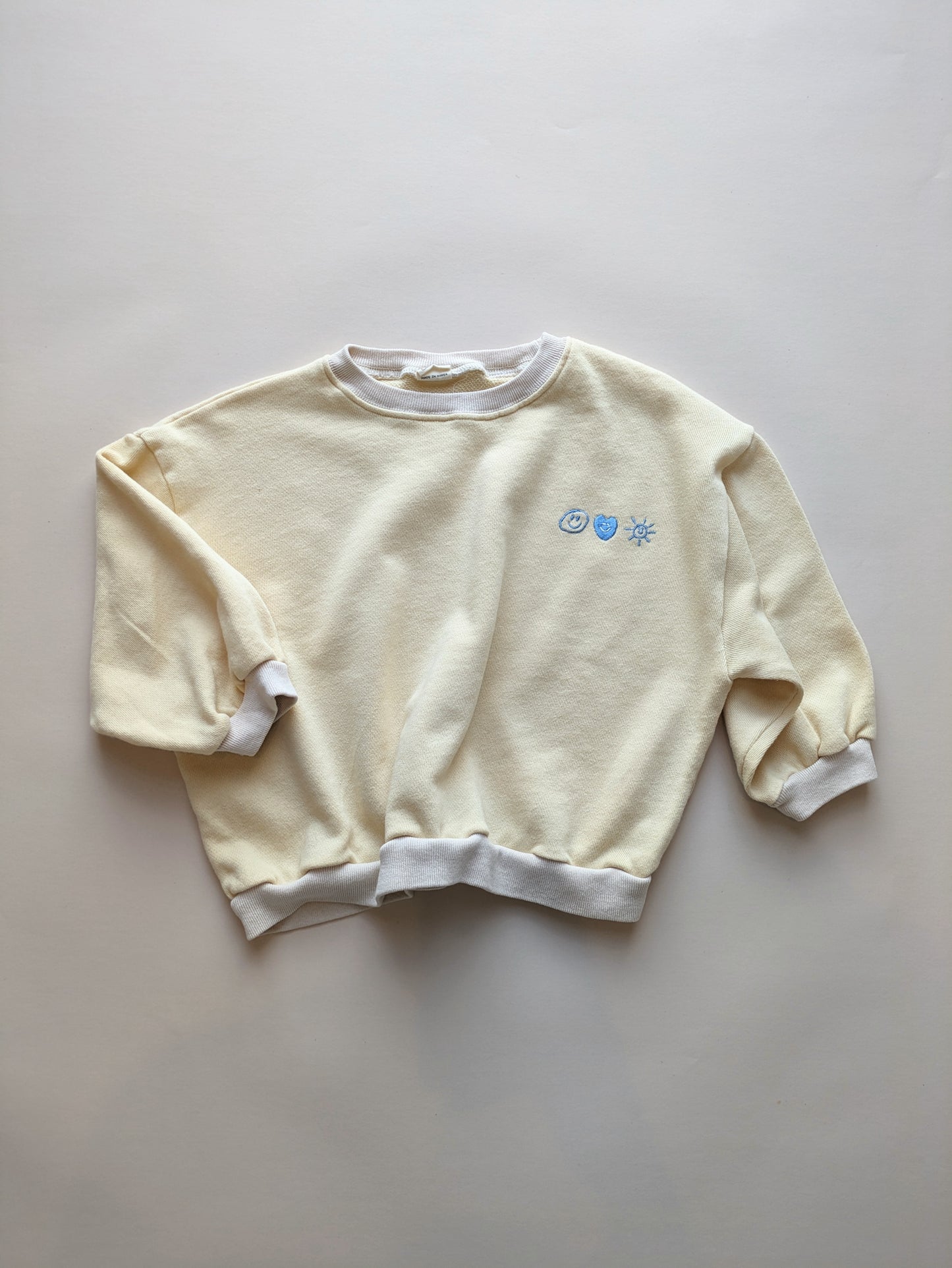 Sweater soft yellow