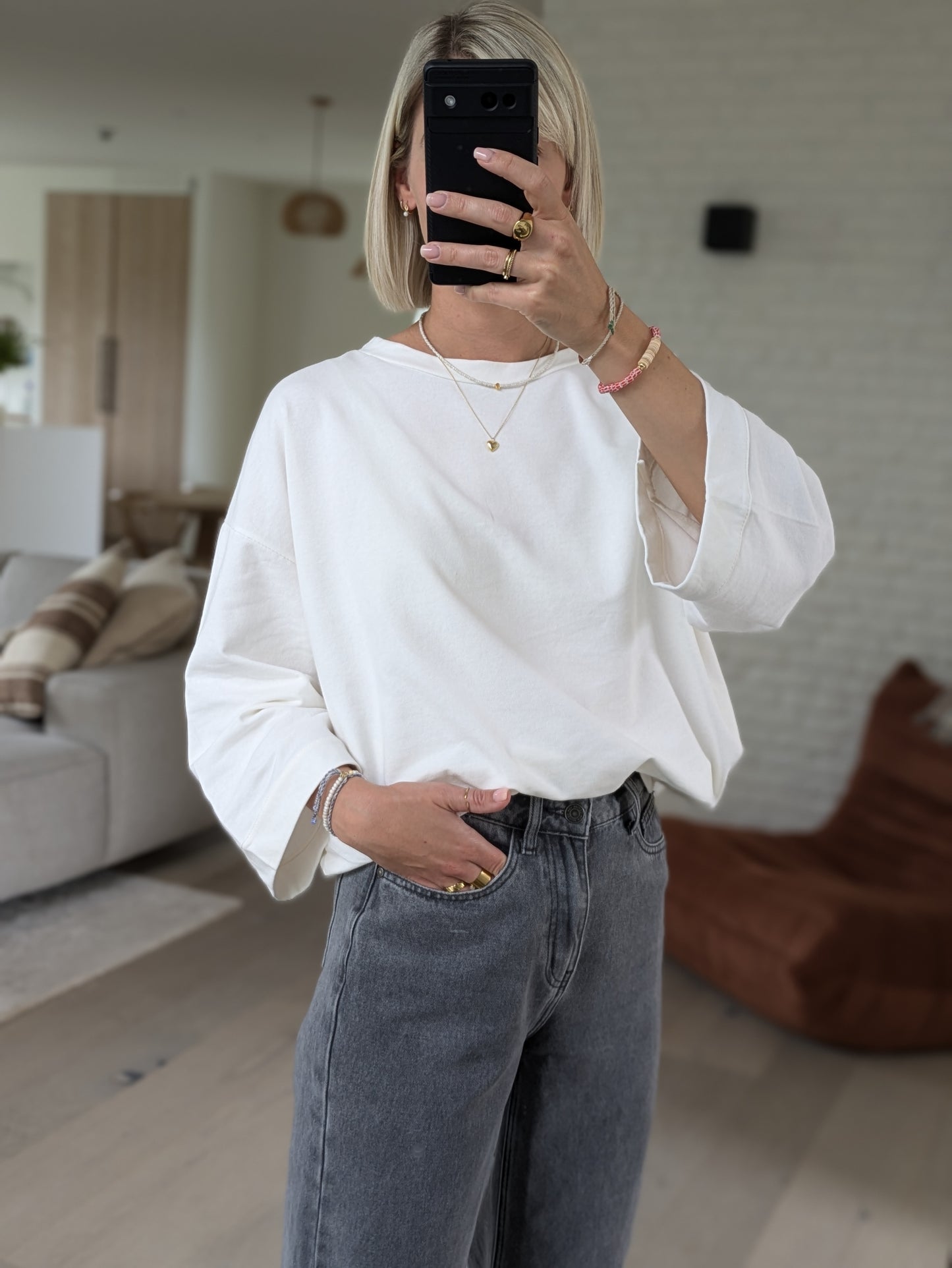 Long sleeve tee cream