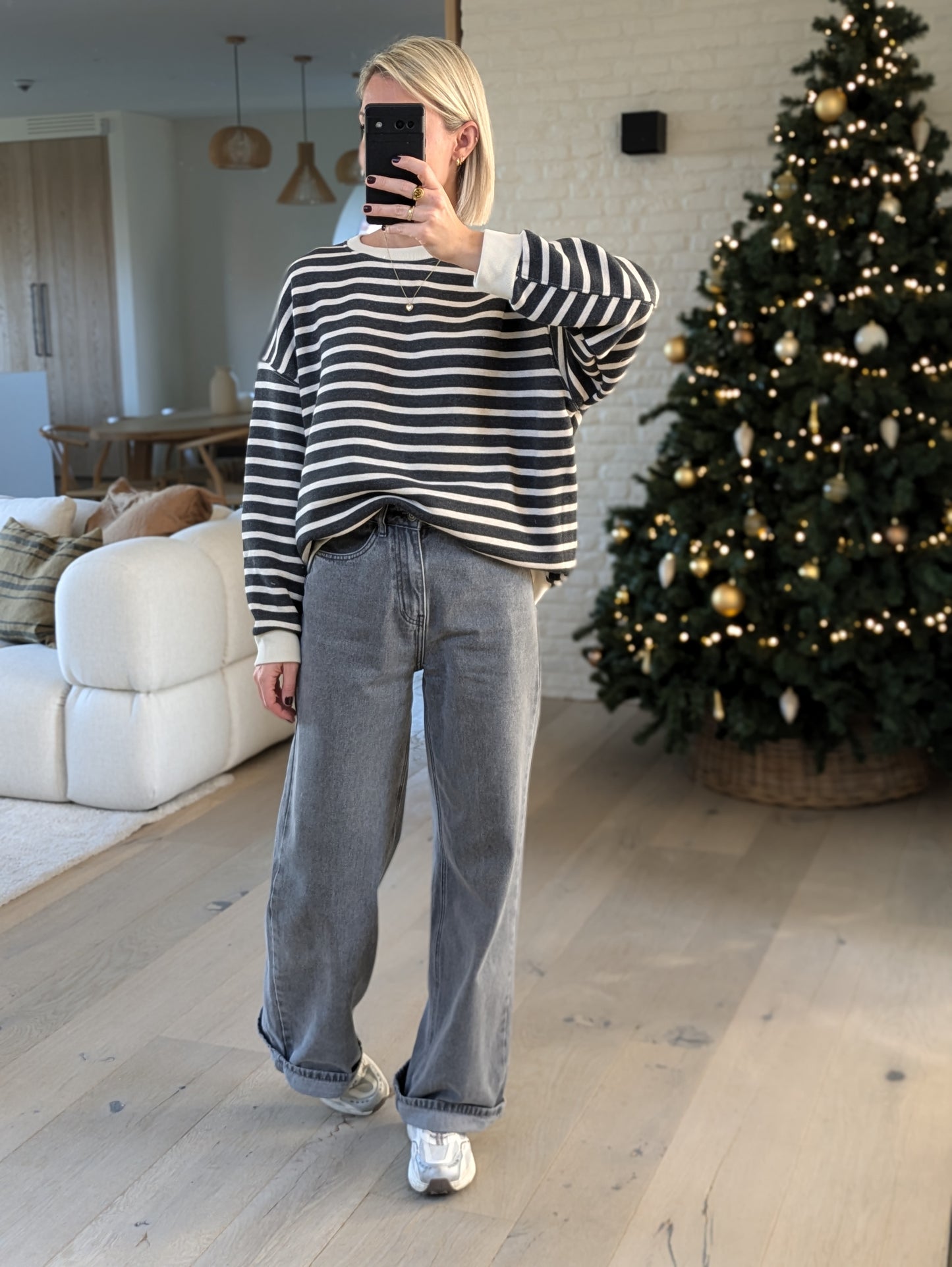 Striped sweater dark grey/cream