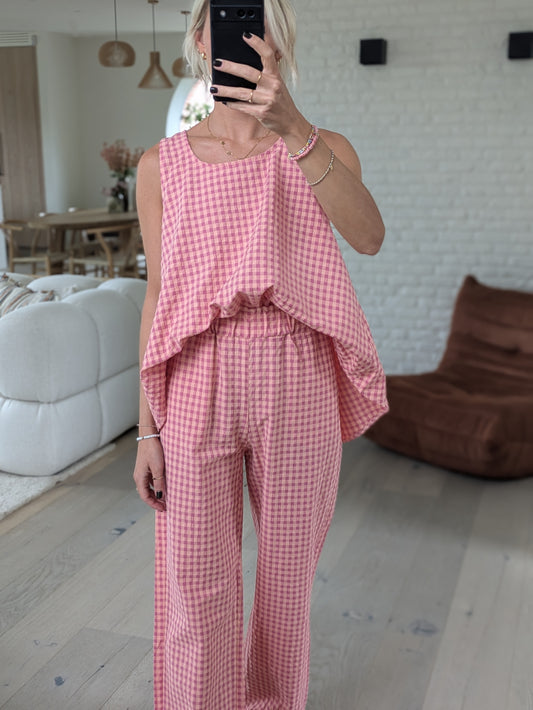 Check set pink