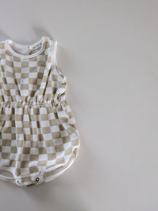 Square block bodysuit beige
