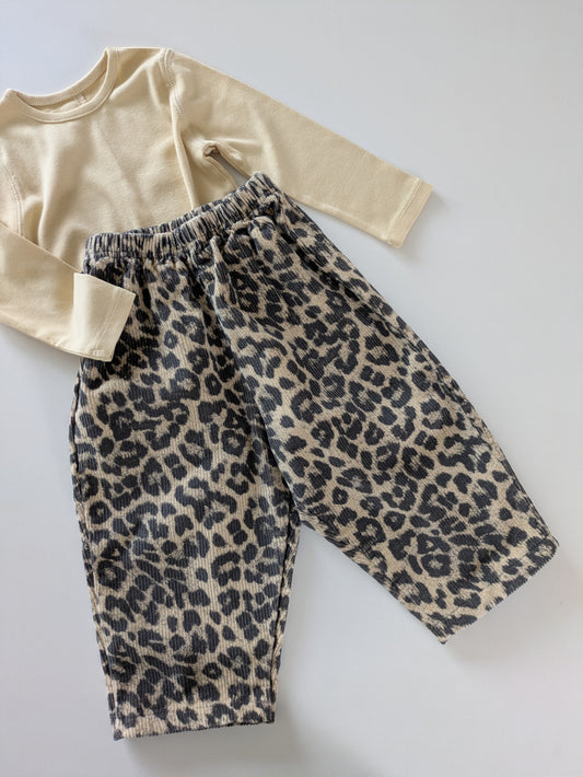 Leopard pants beige