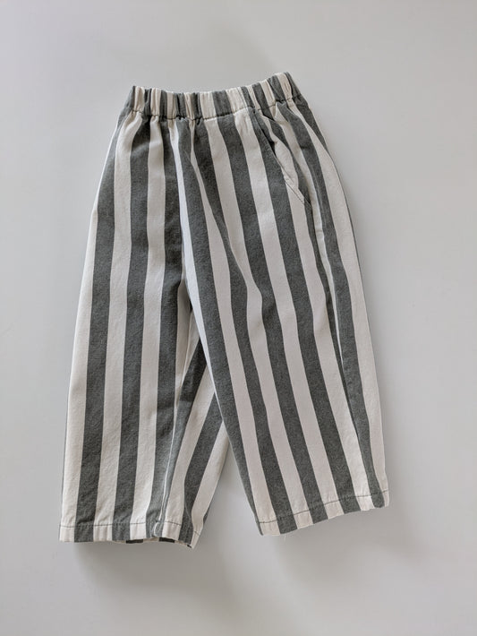 Wide line pants grey