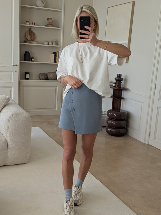 Lore skirt sky