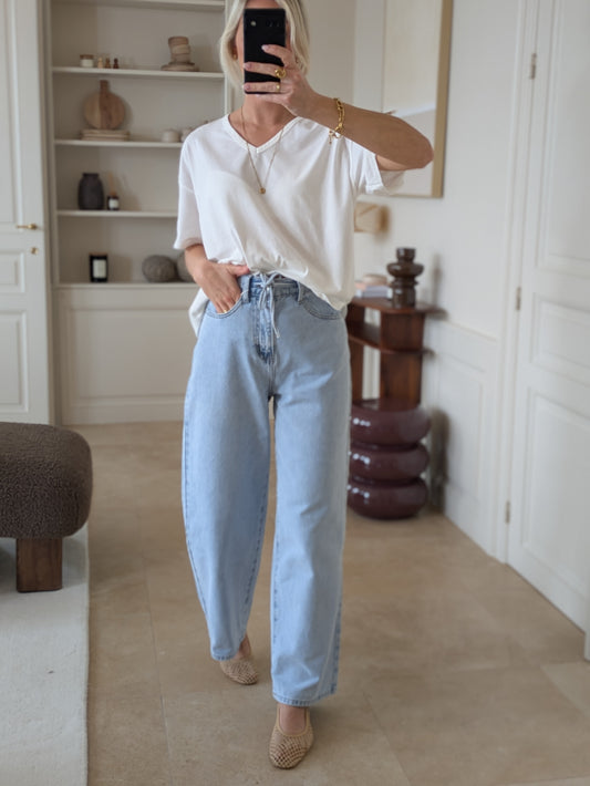 V-neck t-shirt white