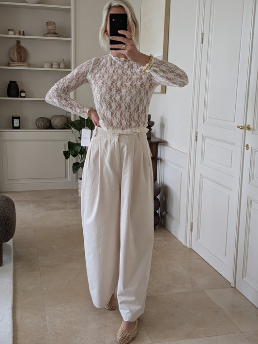 Pants cream