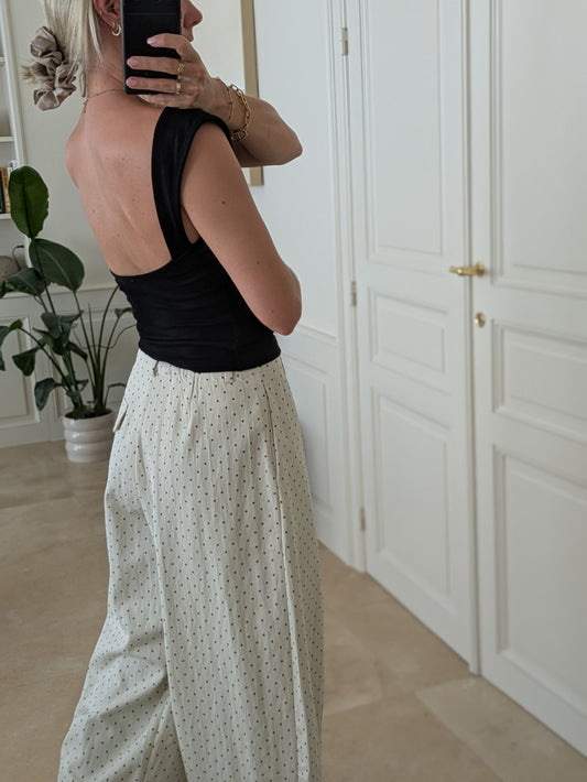 Amy open back top black