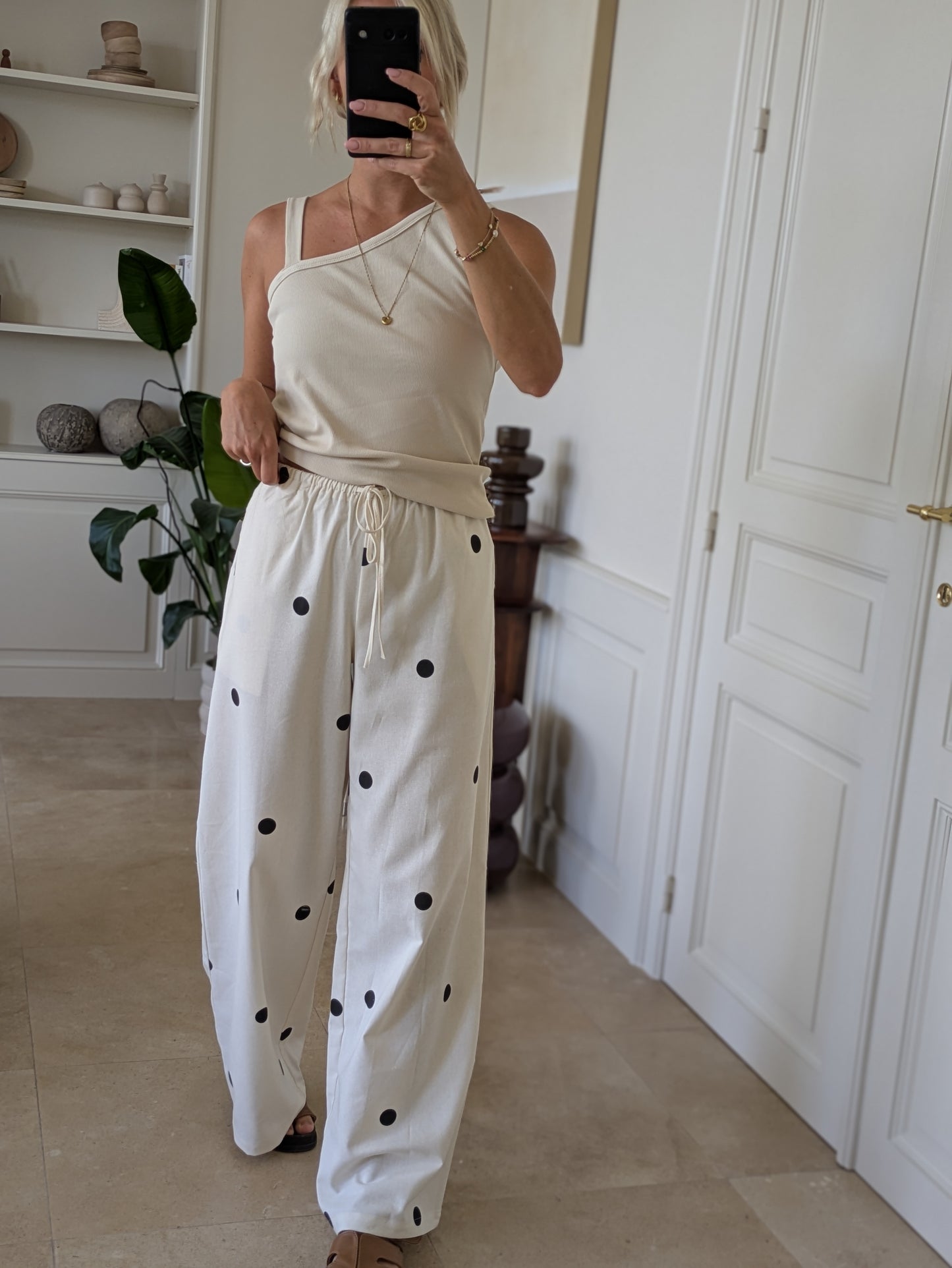 Emma top one shoulder beige