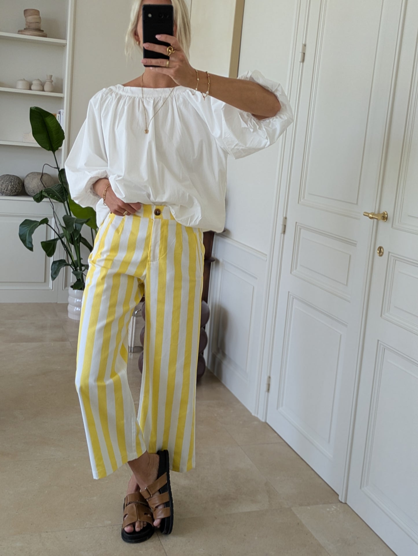 Striped pants yellow-cream