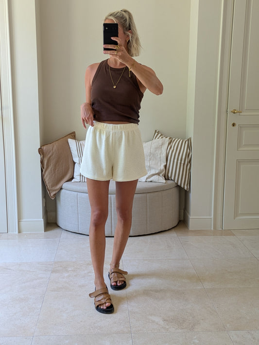 Crochet short cream