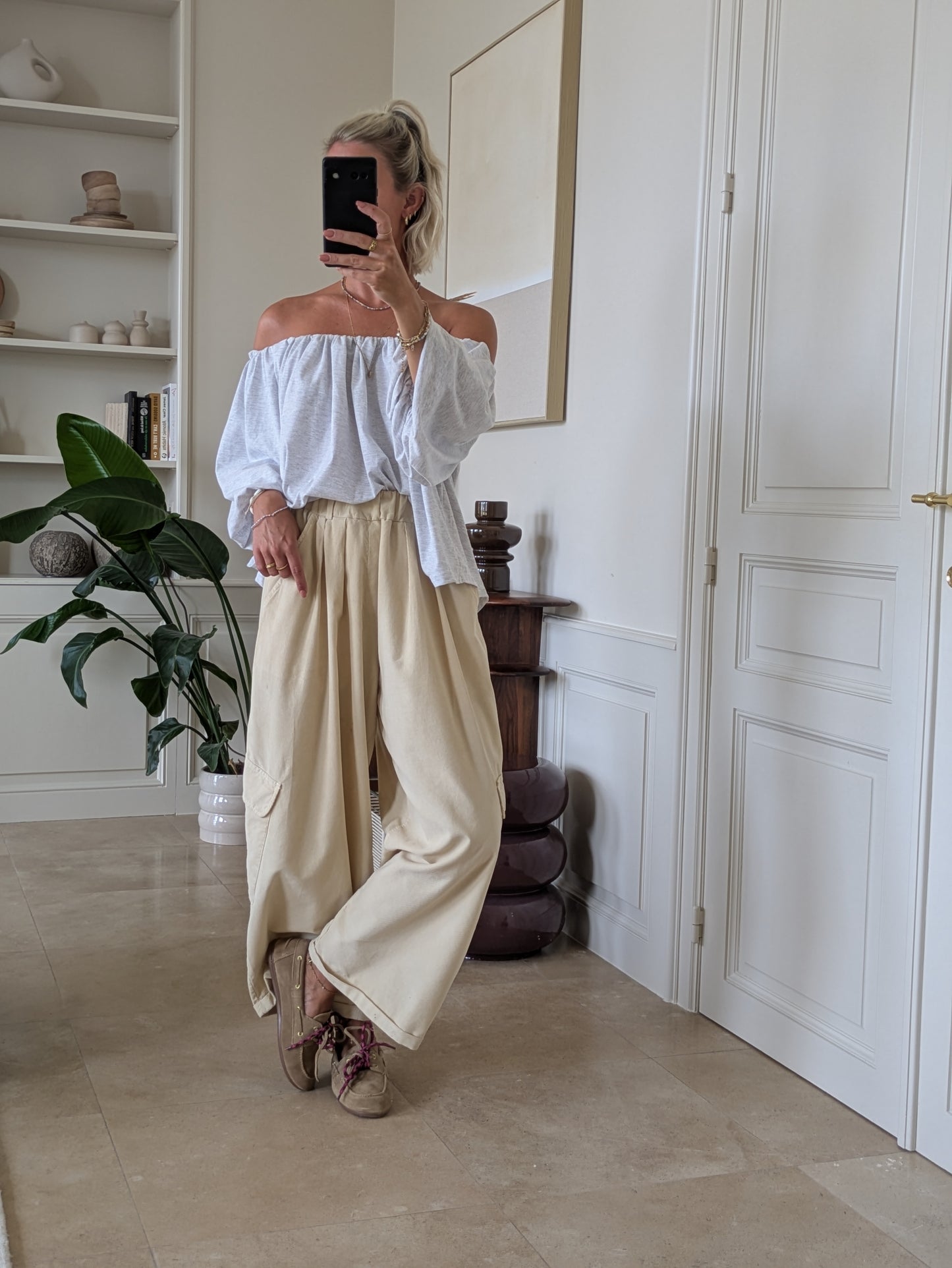 Off shoulder top grey