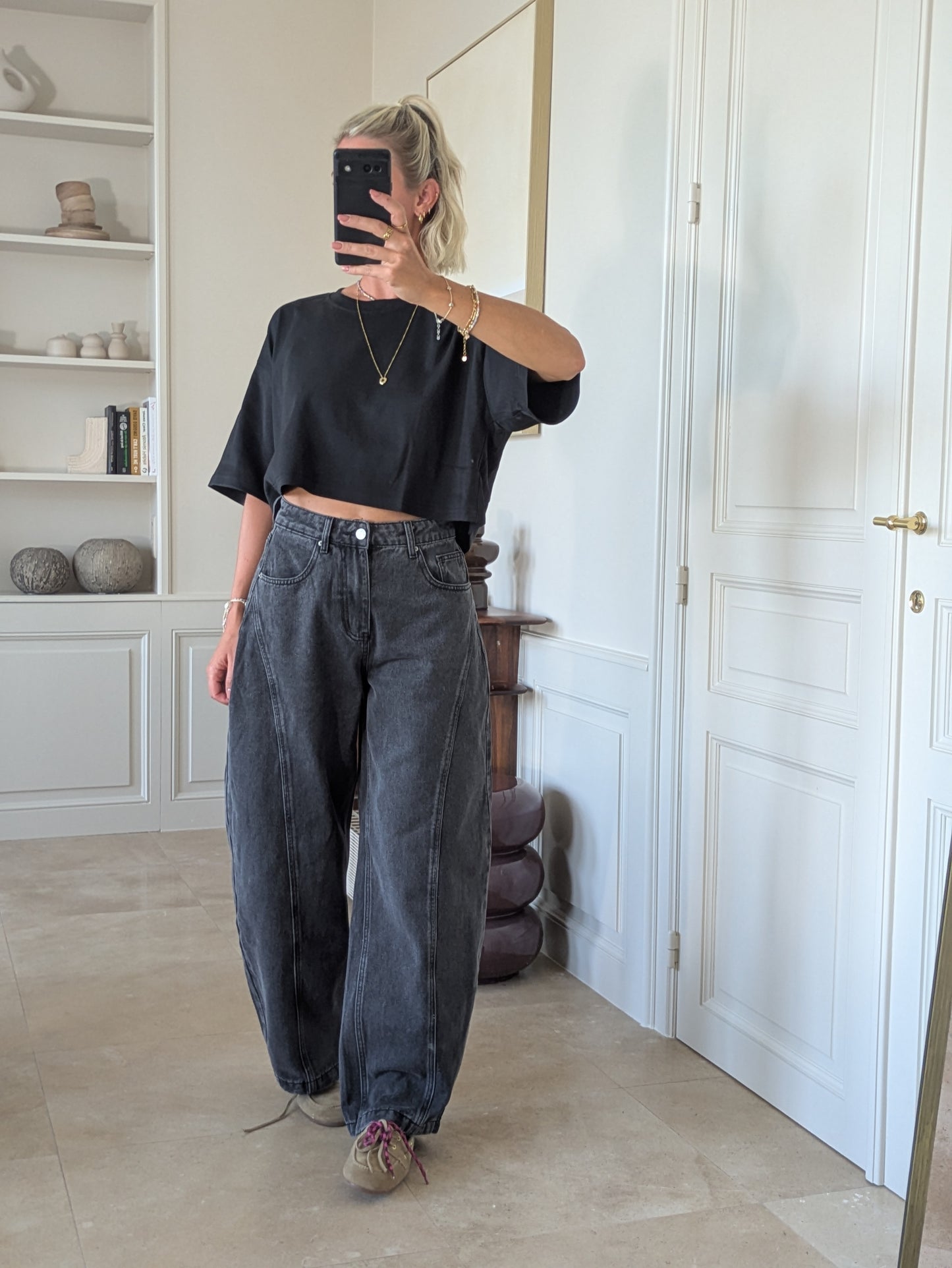 Cropped tee black