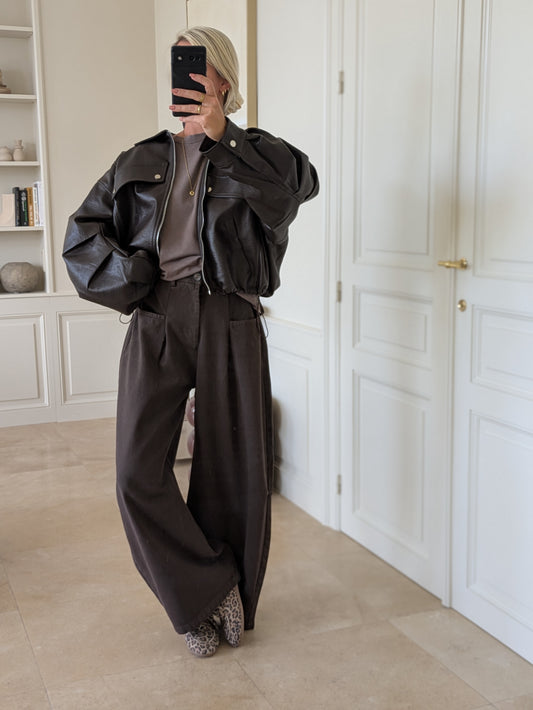 Cropped leather jacket brown