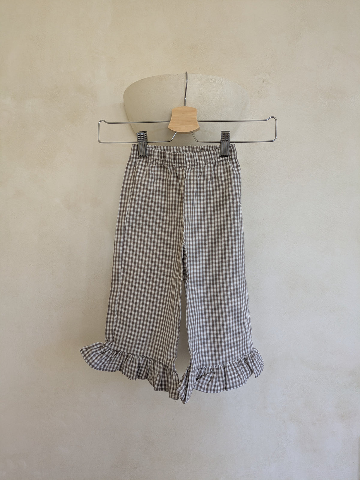 Sweet check frill pants khaki