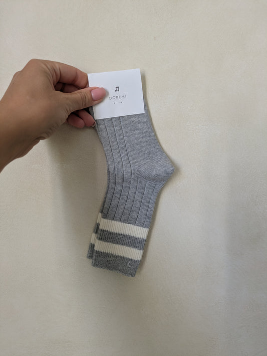 Row sock gray