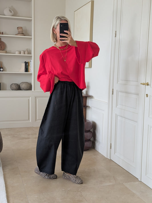 Loreline red longsleeve tee