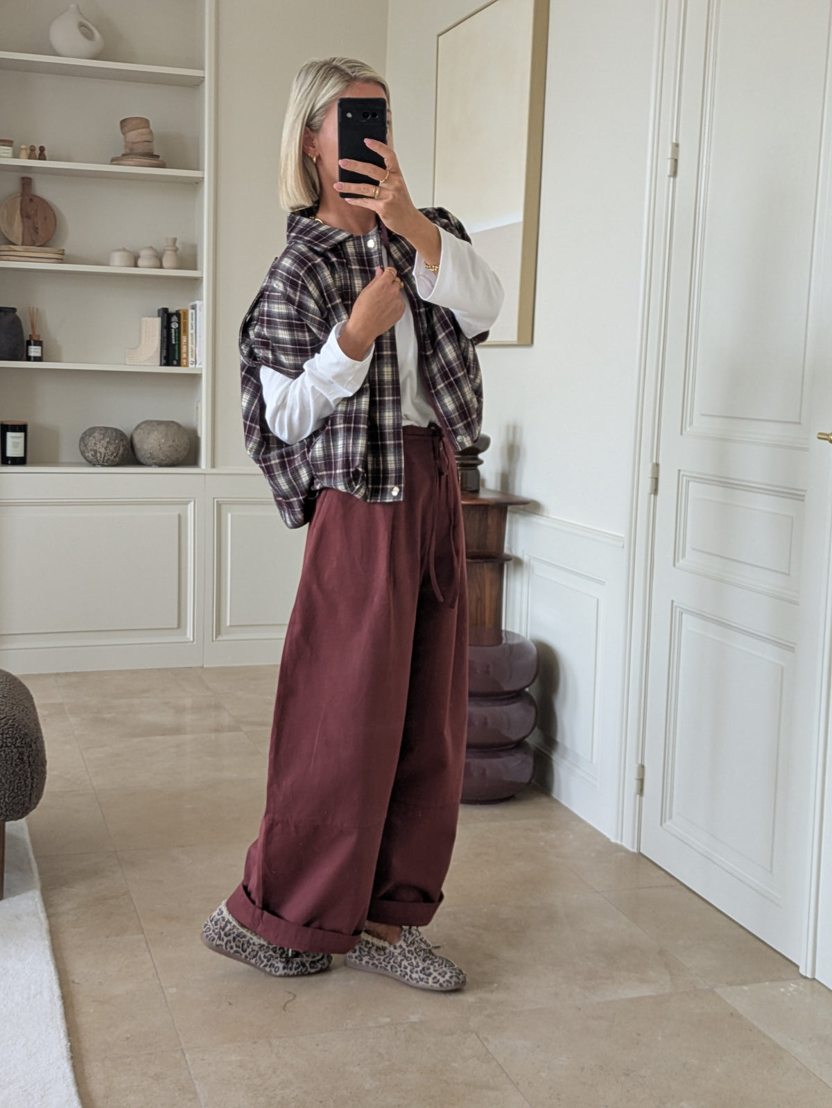 Remi sleeveless check jacket burgundy