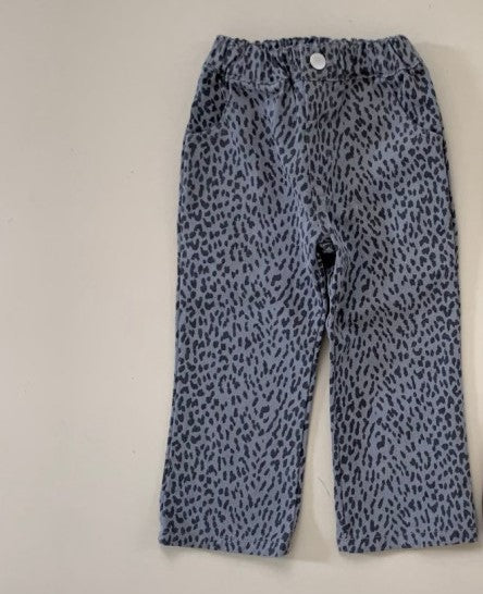 Leopard pants gray