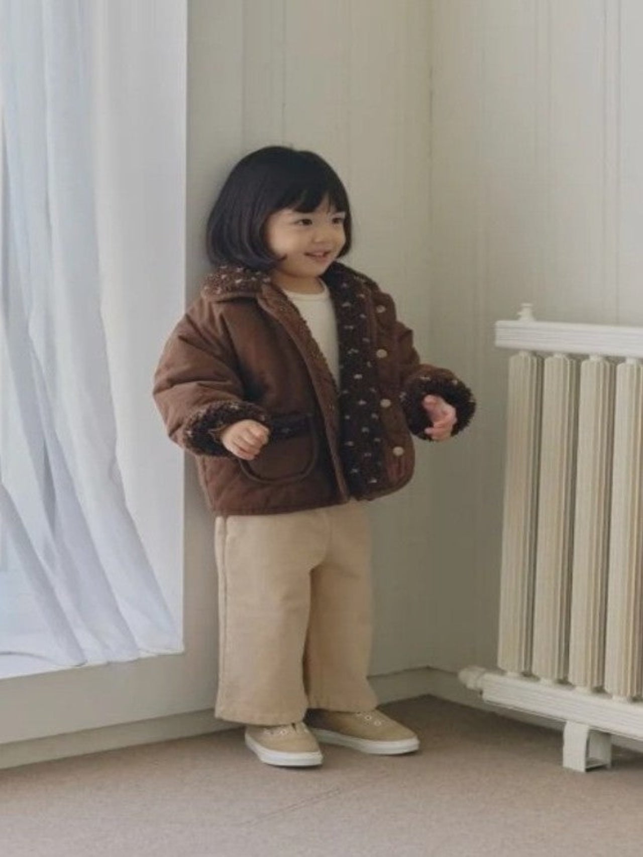 Reversible dot jacket brown