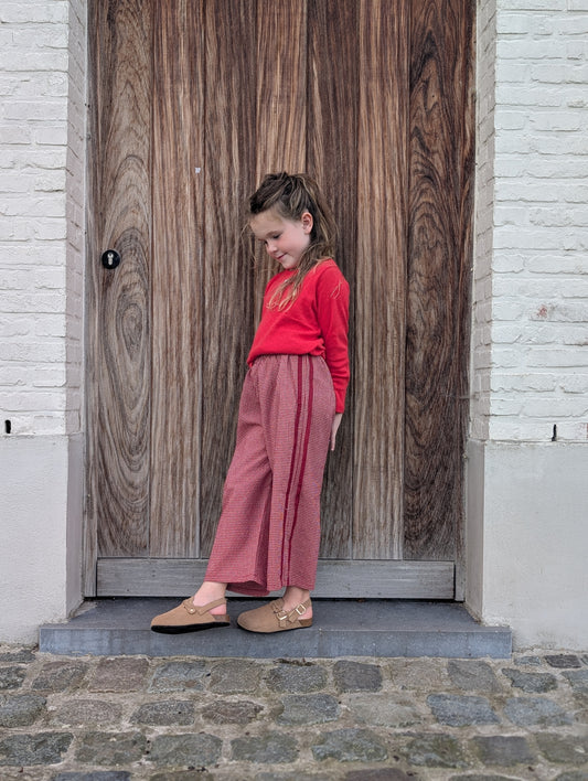Check pants red